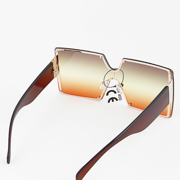 🦄 Host Pick 🦄 Square Frame Mix Tone Sunglasses - Picture 2 of 8